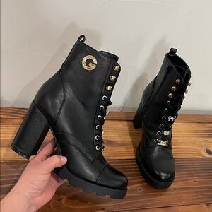 NEW! GBG Los Angeles Charms Lace-up Lug Sole Combat Boots Size 11M